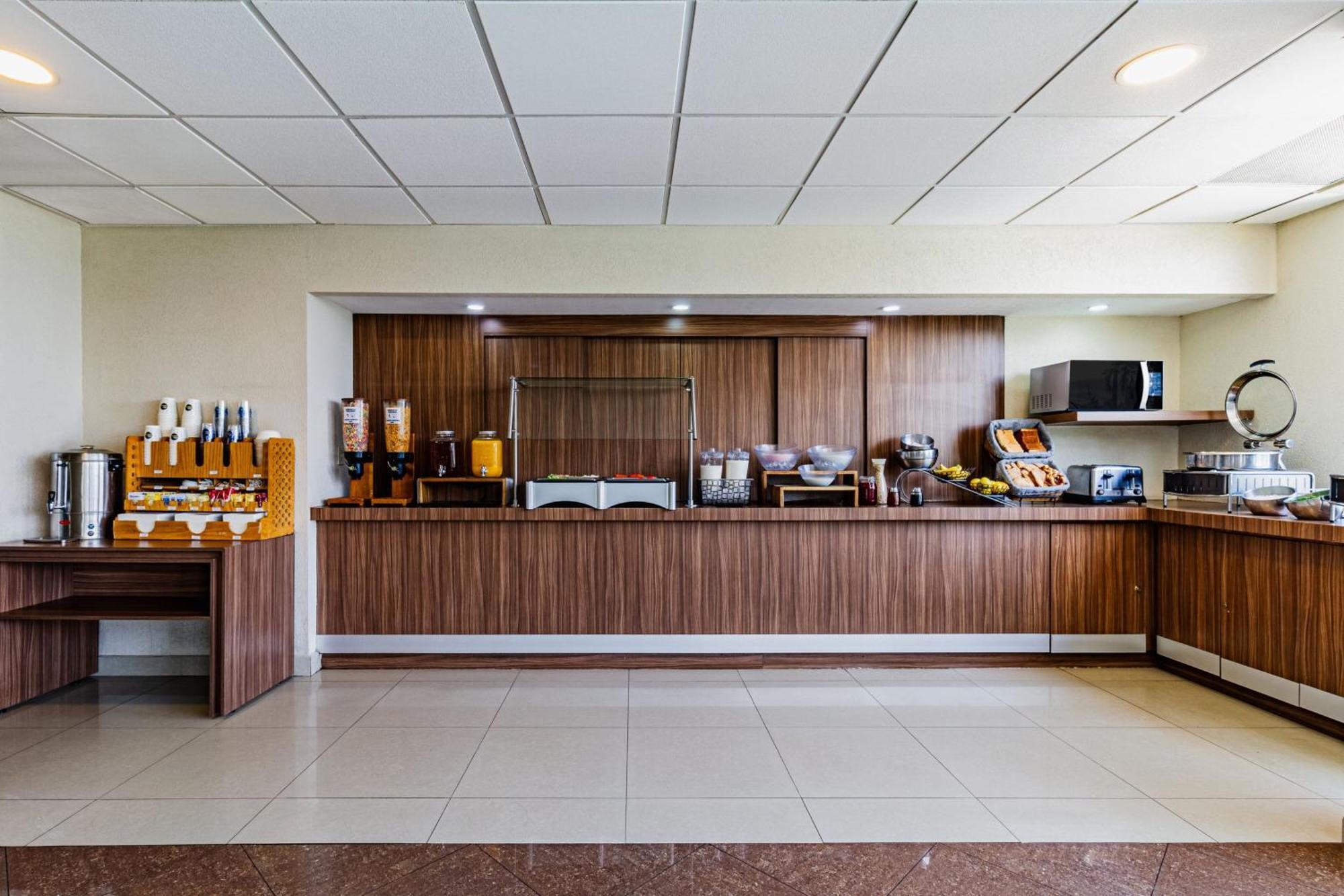 City Express By Marriott Tuxtla Gutiérrez Exterior foto
